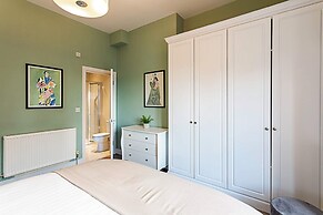 Crystal Palace Residence I