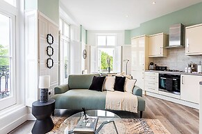 Crystal Palace Residence I