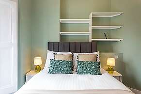 Crystal Palace Residence I