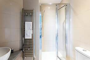 Crystal Palace Residence I