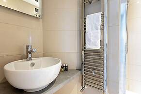 Crystal Palace Residence I