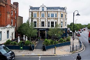 Crystal Palace Residence I