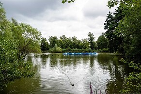 Crystal Palace Residence II
