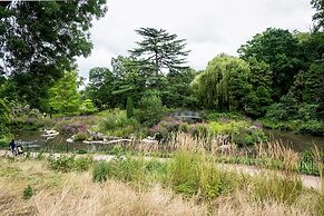 Crystal Palace Residence II