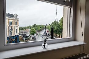 Crystal Palace Residence II