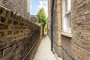 Charming Garden Studio