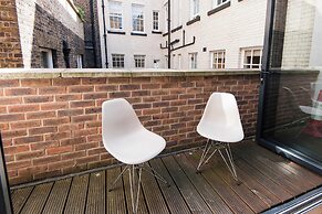 Bright Space Near Sherlock Holmes Museum