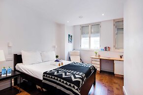 Bright Space Near Sherlock Holmes Museum