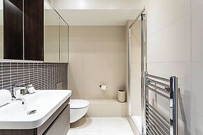 Modern Brentford Flat