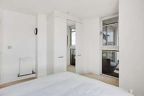 Panoramic London: 3-Bed City Oasis