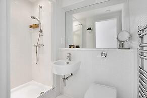 Panoramic London: 3-Bed City Oasis