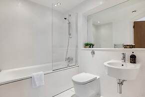 Panoramic London: 3-Bed City Oasis