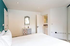 Quiet and Spacious Four Bedroom House