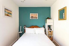 Quiet and Spacious Four Bedroom House