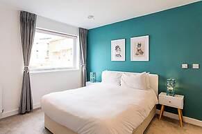 Quiet and Spacious Four Bedroom House