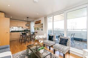 Modern Comfort: Stratford 3BR Duplex