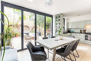 Gorgeous Garden Townhouse