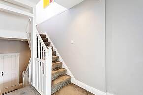 Three Bedroom Kensington Flat