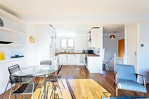 Three Bedroom Kensington Flat