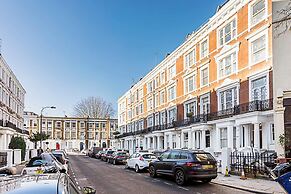 Three Bedroom Kensington Flat