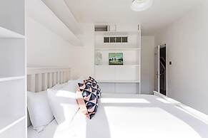 Three Bedroom Kensington Flat
