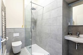 Cosy North Kensington Flat