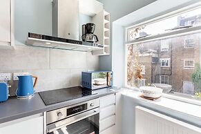 Cosy North Kensington Flat