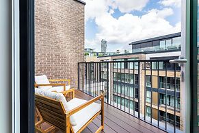 Modern Chelsea Apartment