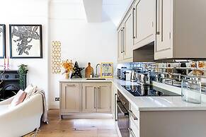Stylish Portobello Apartment