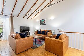 Light and Airy Upside Down House in Boho Hackney