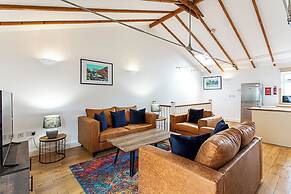 Light and Airy Upside Down House in Boho Hackney