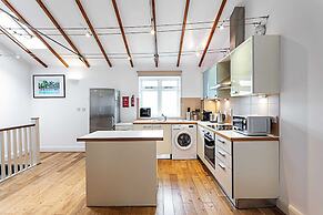 Light and Airy Upside Down House in Boho Hackney