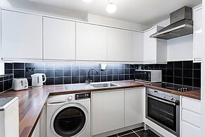 London Docklands Retreat