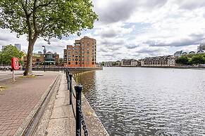 London Docklands Retreat