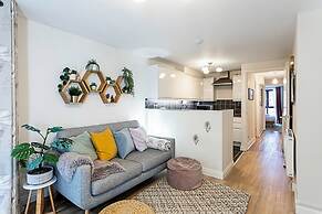 London Docklands Retreat