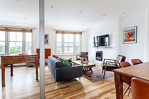 Contemporary Open Plan Penthouse