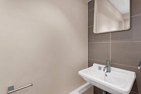 Belgravia Apartment 8