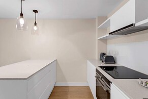 Belgravia Apartment 8