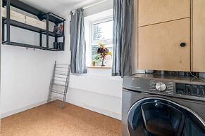 Modern North London Apartment