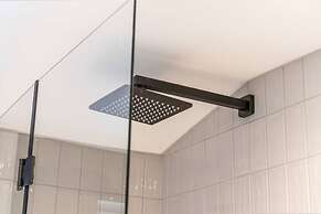 Modern North London Apartment