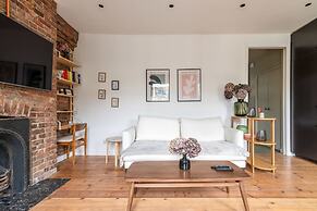 Modern North London Apartment