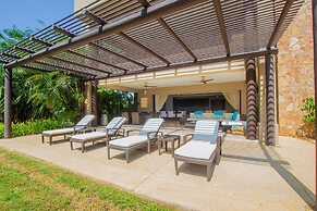 Perfect 4 Bedroom Condo