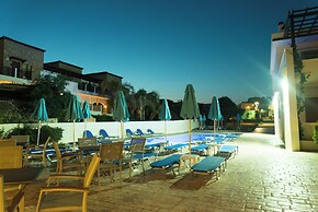 Amaryllis Fully Equipped front beach house