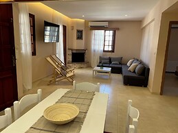 Amaryllis Fully Equipped front beach house