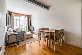 Trendy Elephant and Castle Home