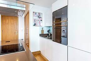 The Panoramic Urban Oasis