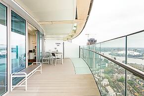 The Panoramic Urban Oasis