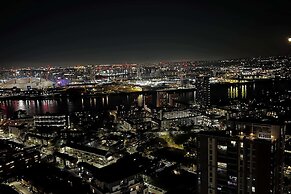 The Panoramic Urban Oasis