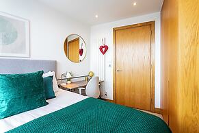 The Panoramic Urban Oasis