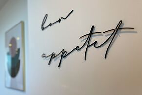 The Panoramic Urban Oasis